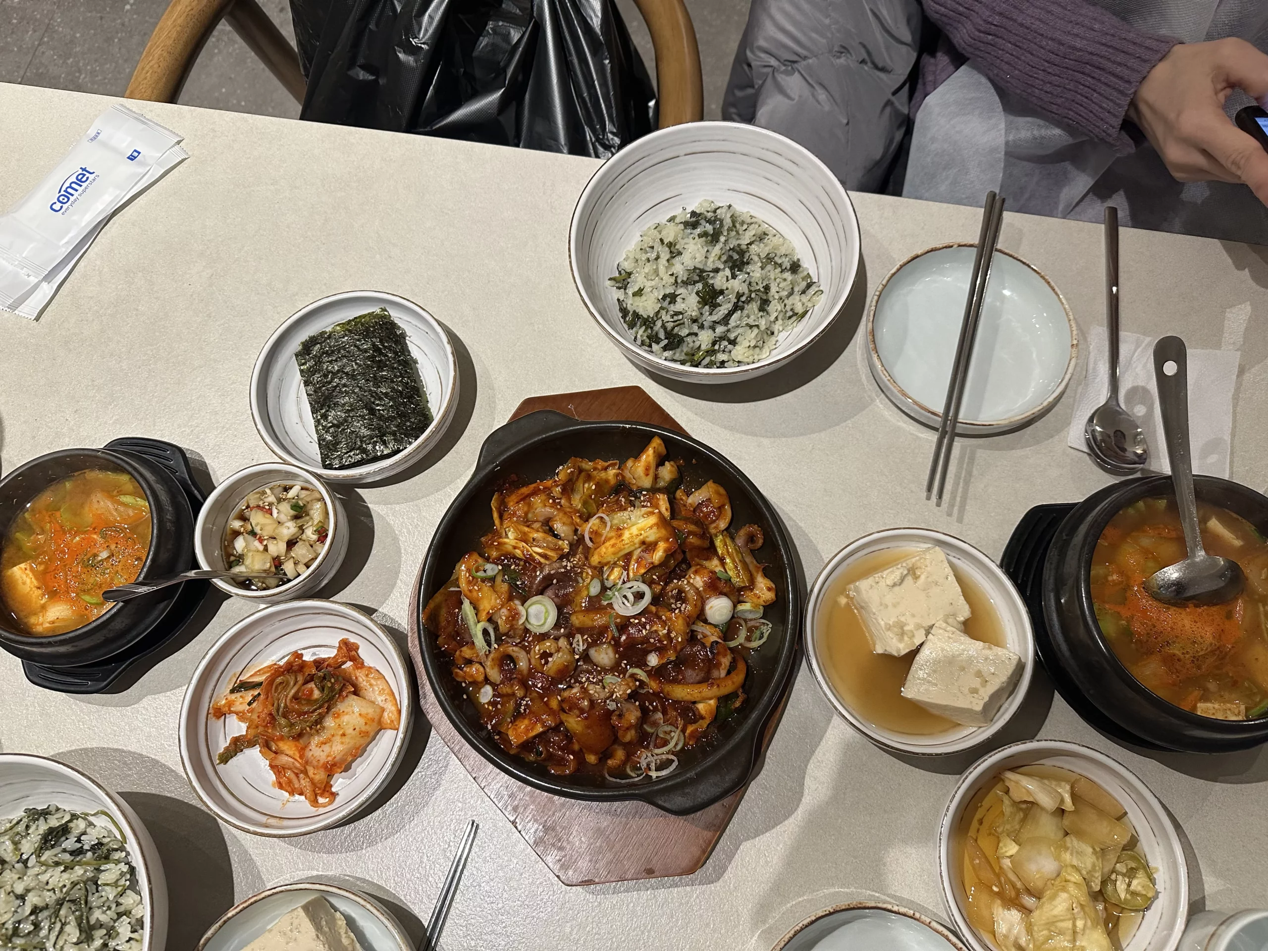 Stir-fried web-food octopus and  Rice with thistle So good