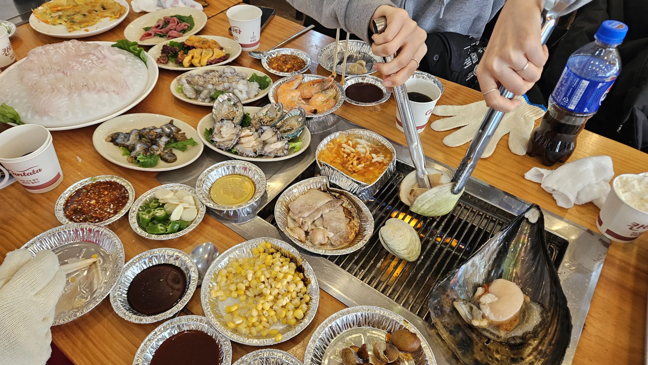 Sizzling clams & Ocean breeze