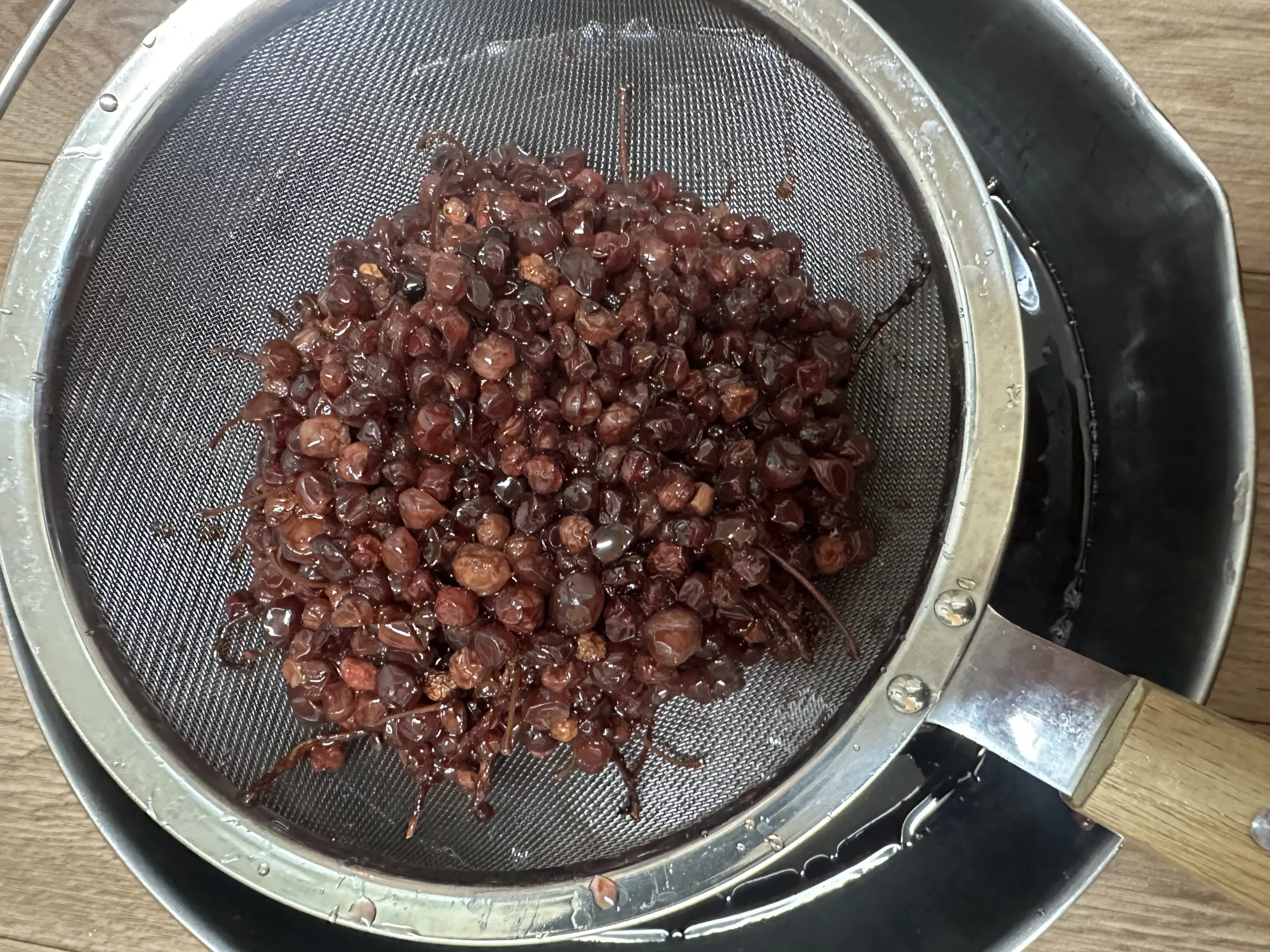 Community topic media