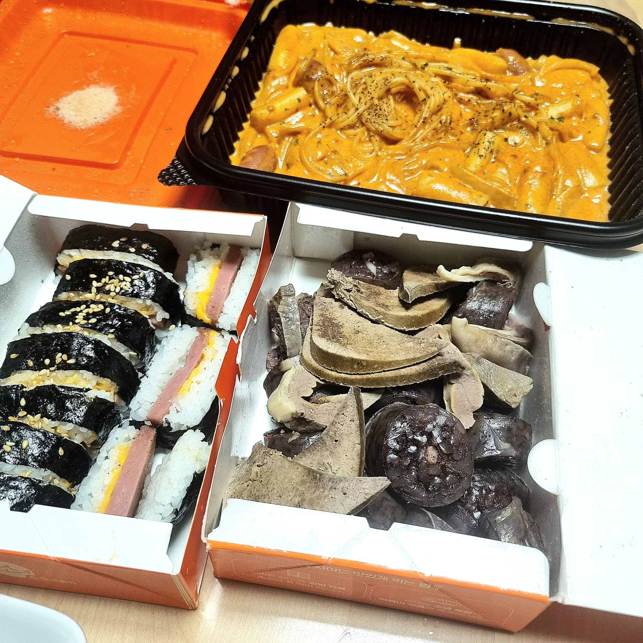 Rose Tteokbokki + Kimbap is Just Perfect 🍝