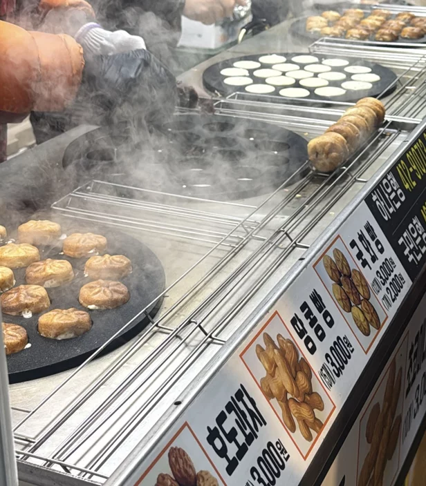 There are many kinds of winter snacks