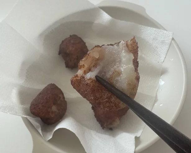 Community topic media