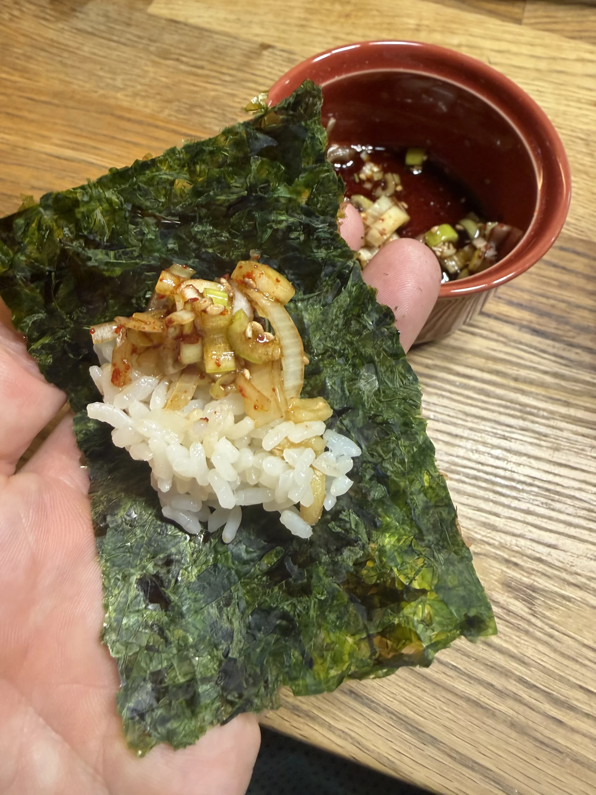 This Gim Ssam (김쌈) + Pa Muchim combo is everything