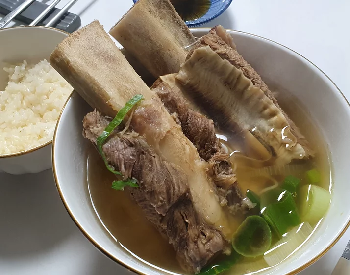 Galbitang (beef short rib soup)