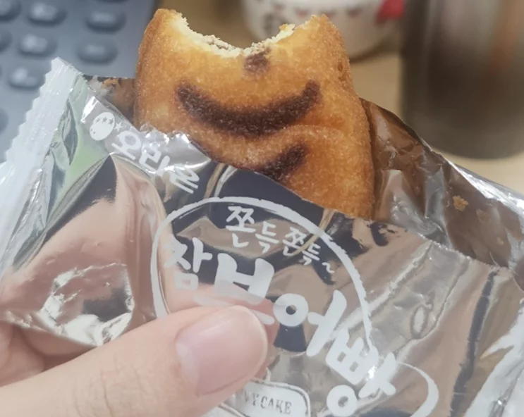 Community topic media