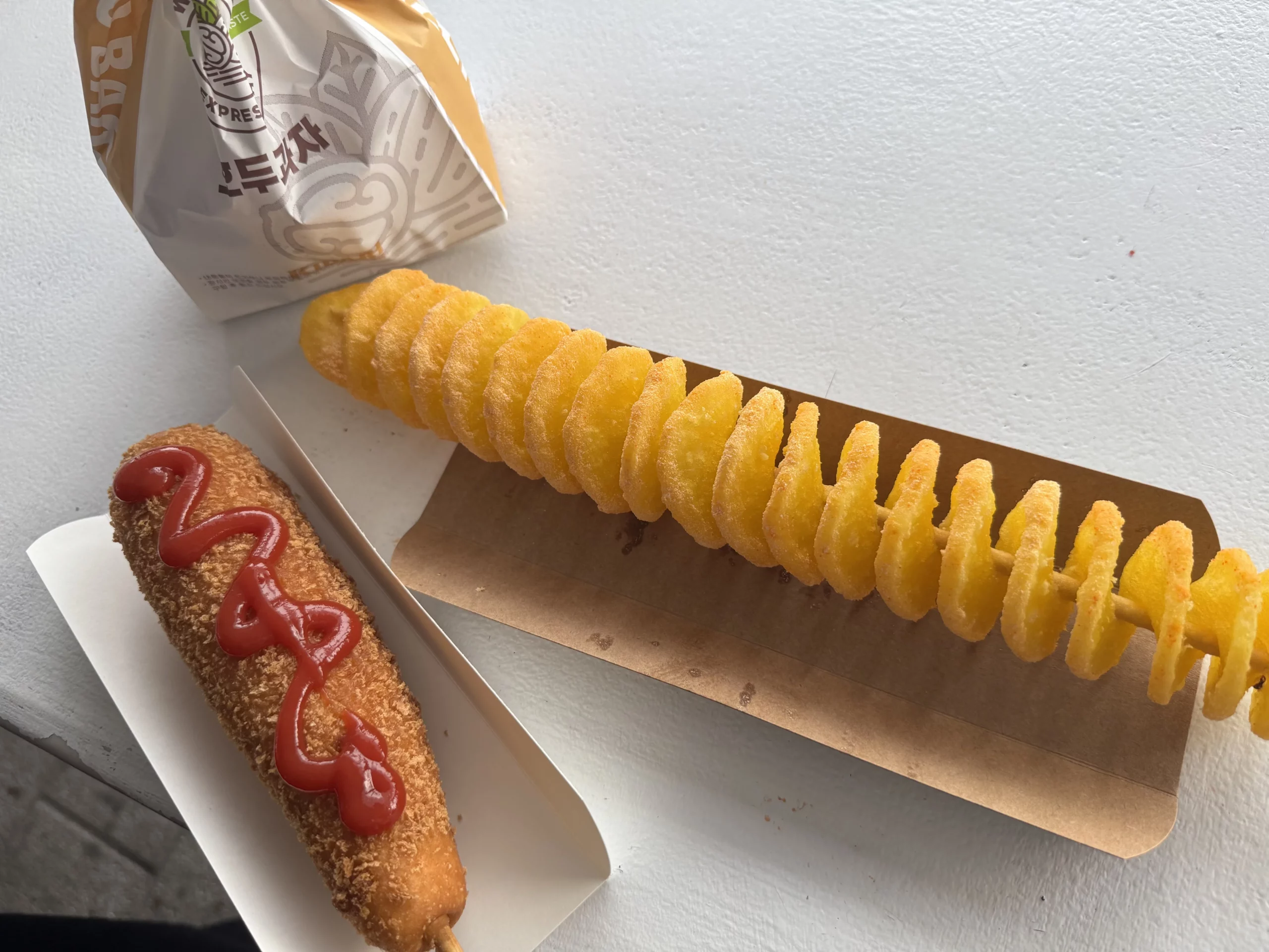 Community topic media