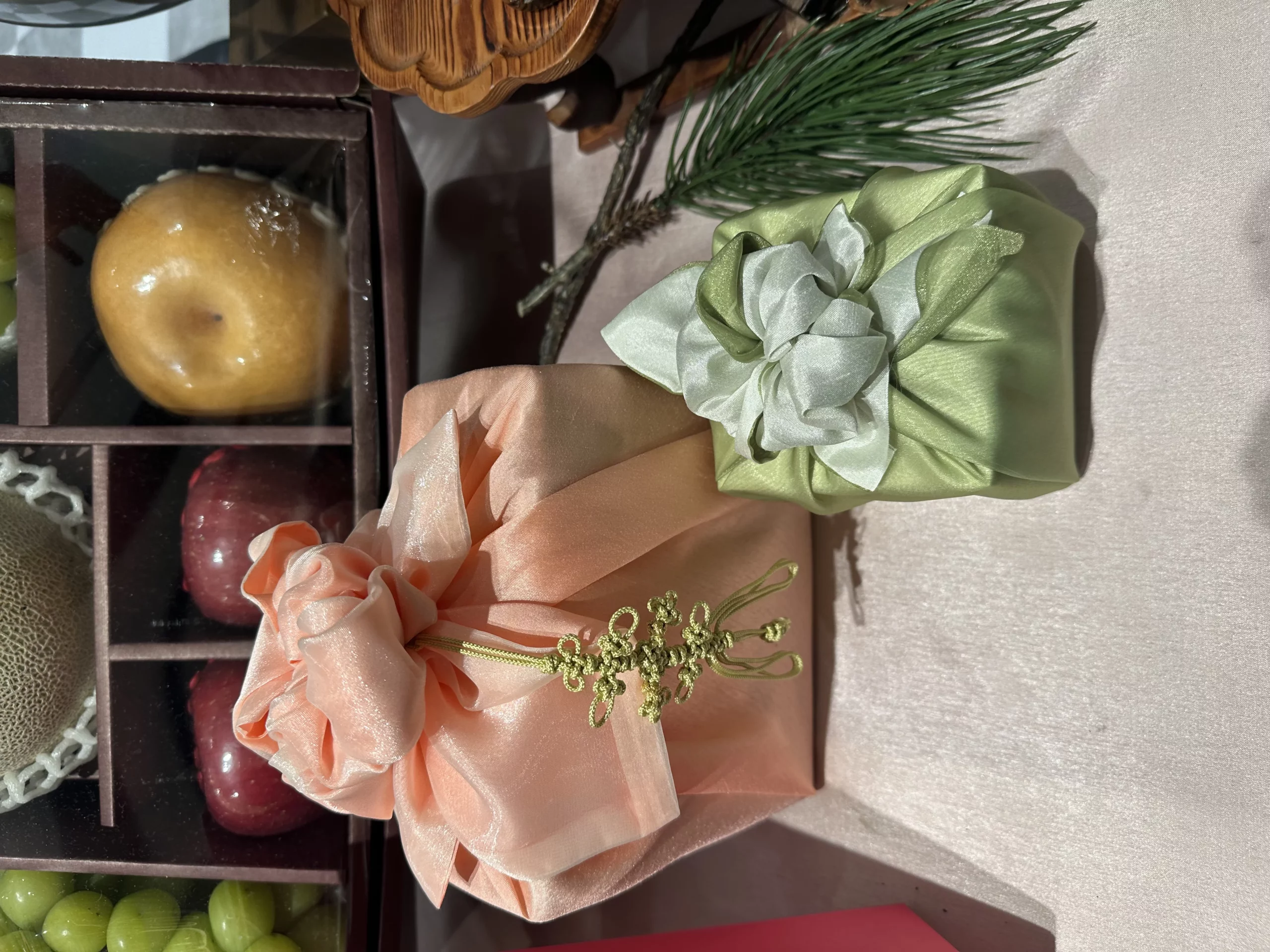 Community topic media