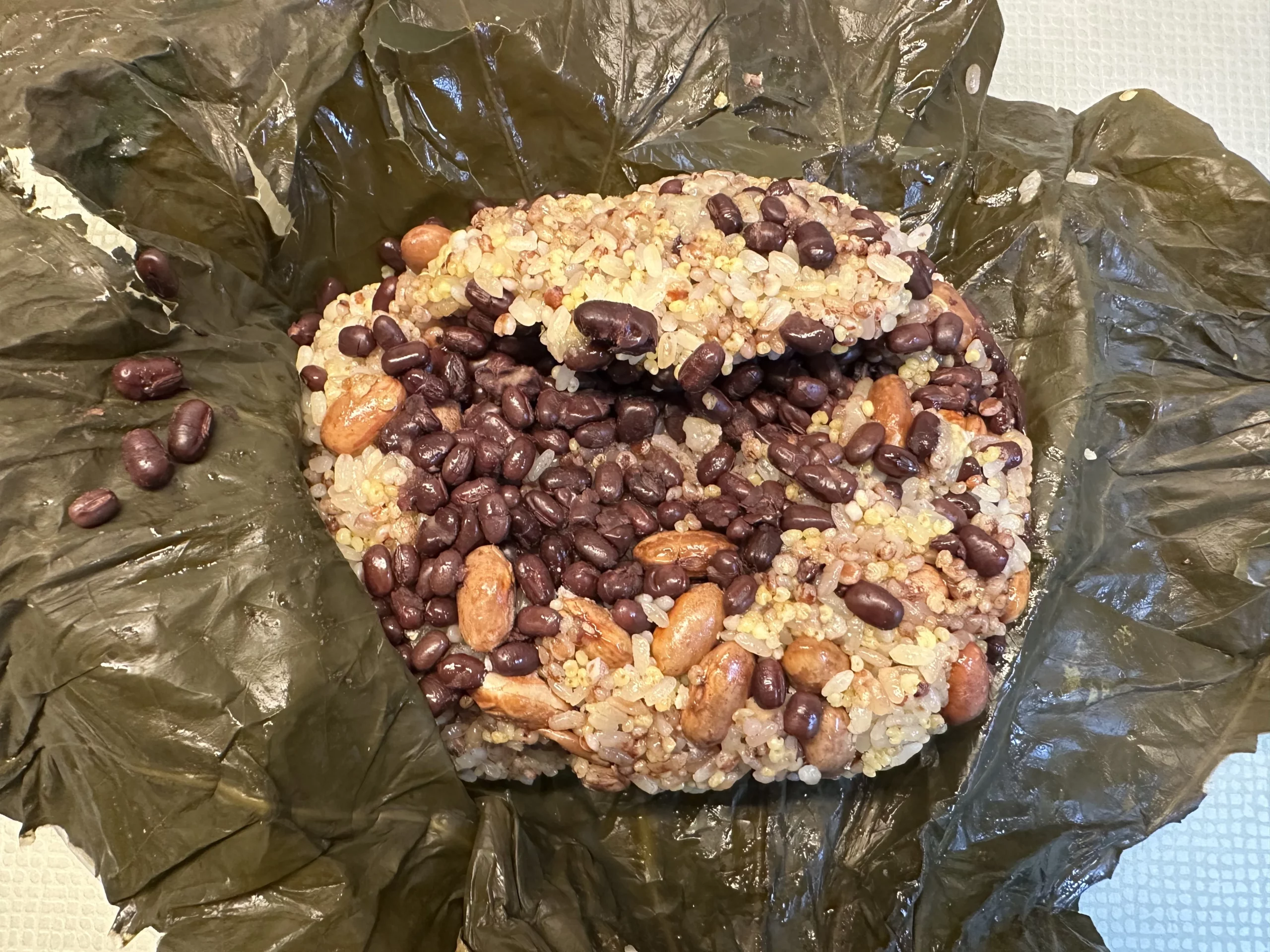 Community topic media