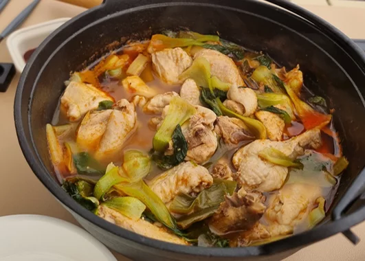 Stew-style spicy braised chicken