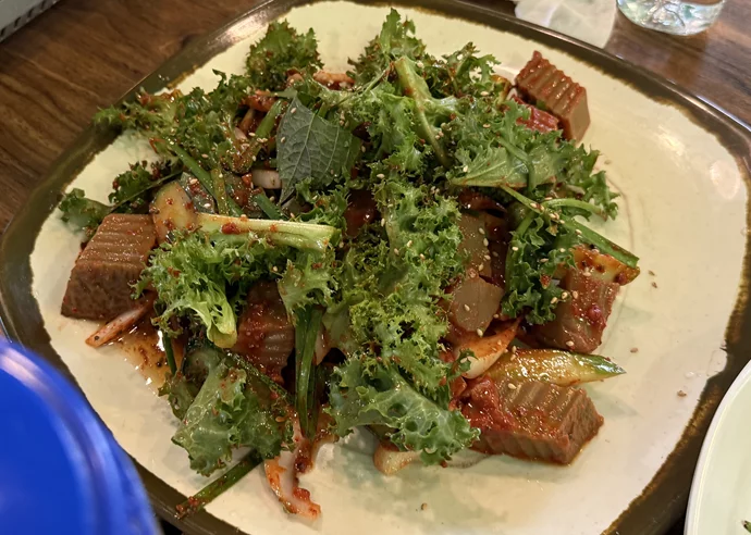 Community topic media