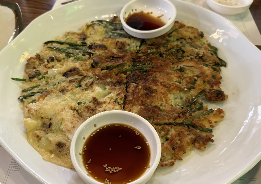 Community topic media