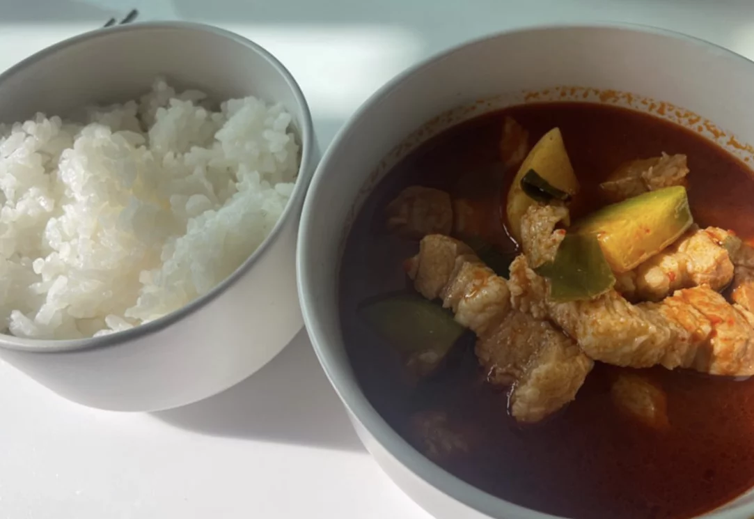 Community topic media