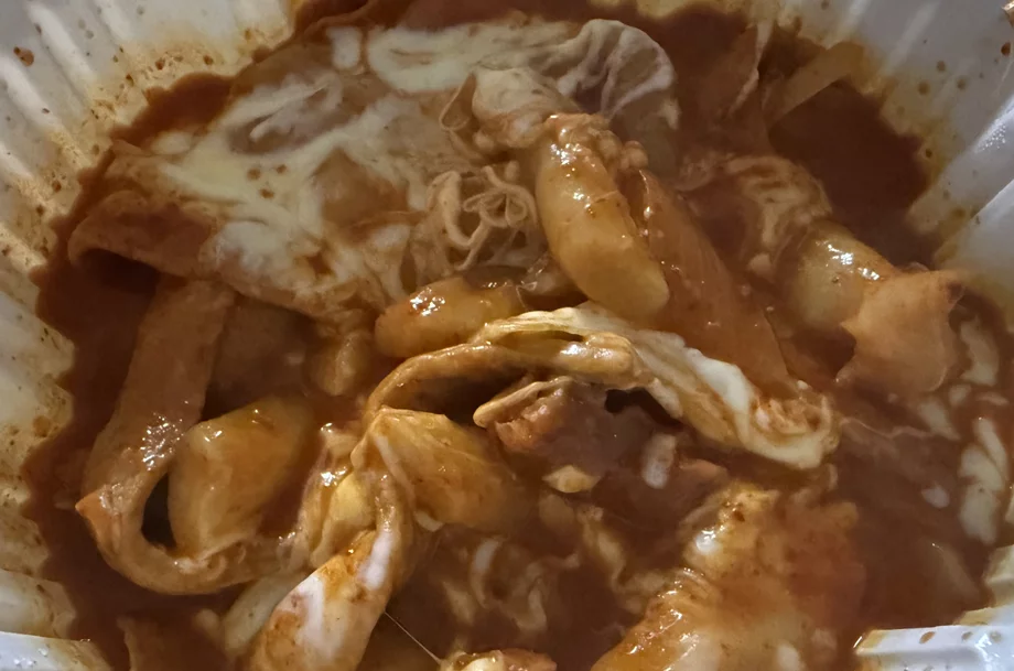 Community topic media