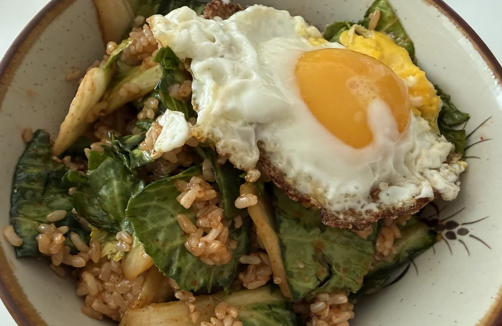 Community topic media