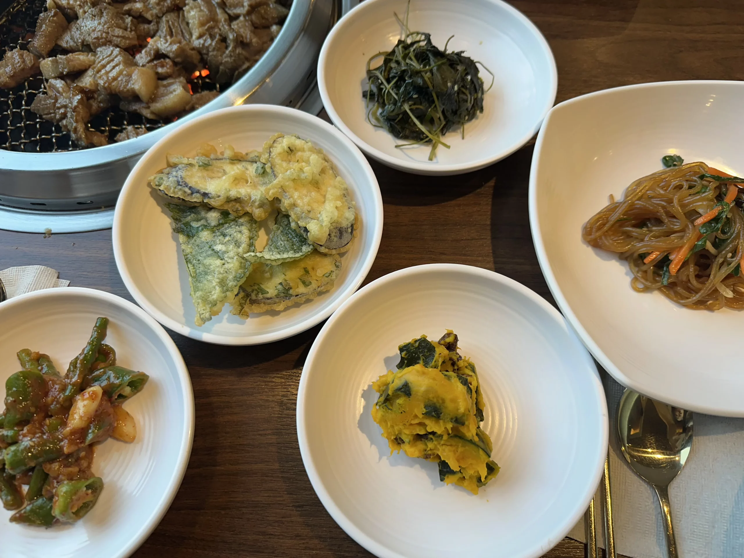 Community topic media