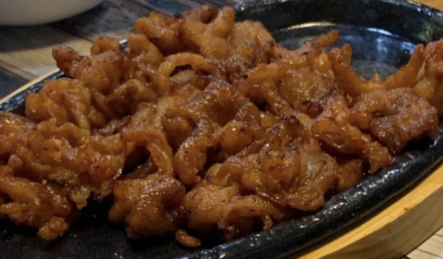 Community topic media